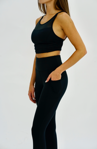 Seaav Vanora Capri Legging with Pockets in Onyx 2